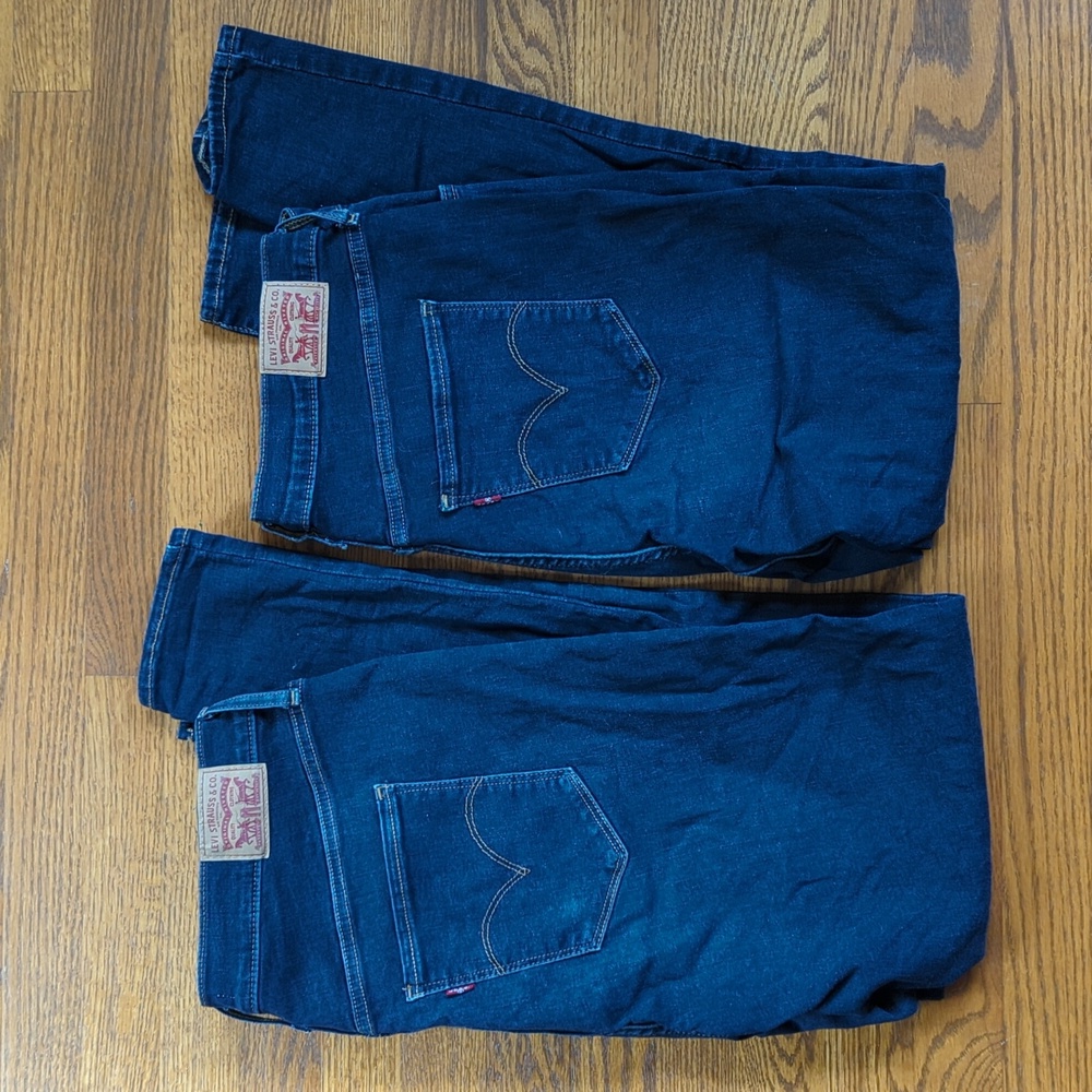 Two 720 Levi Bundle, Euc - image 3